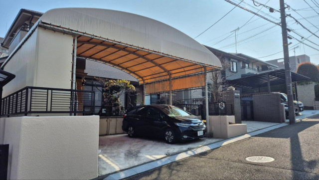 中川3テント屋根Pの駐車場写真