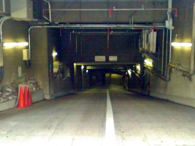 エキニア横浜駐車場【平面】【平日のみ：8:00～23:00】の駐車場写真