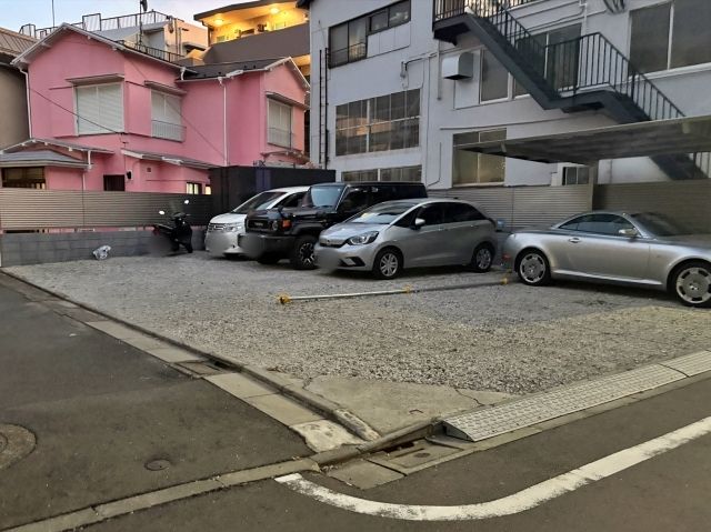 駐車場写真2
