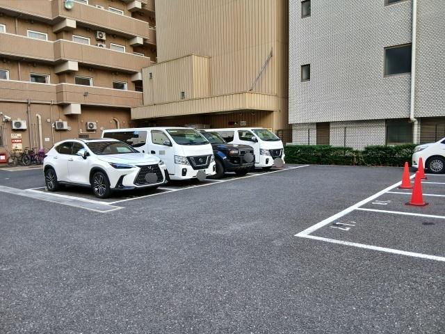 東横INN大阪梅田東【平面限定 1日停め放題プラン 9:00~20:00】の駐車場写真
