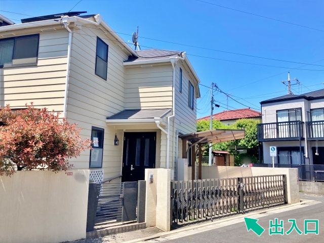 方南1丁目11榊邸[akippa]駐車場の駐車場写真