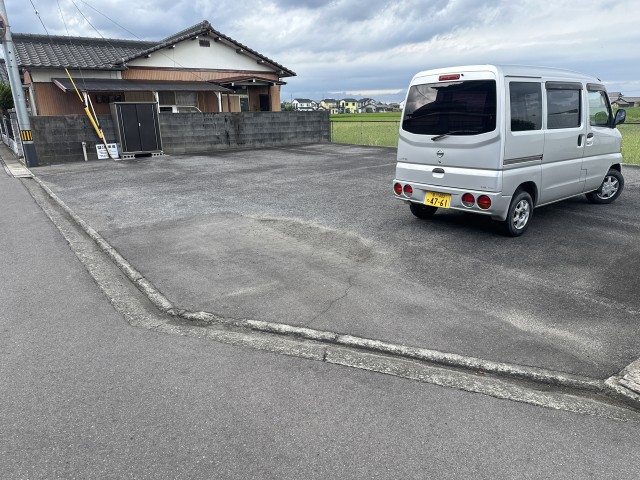 三条町287-8駐車場の駐車場写真