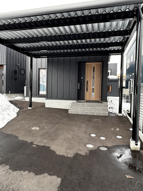 月寒東4条16丁目3-27-1駐車場の駐車場写真