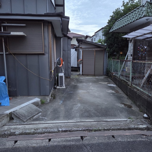 旭町3-15-16駐車場の駐車場写真