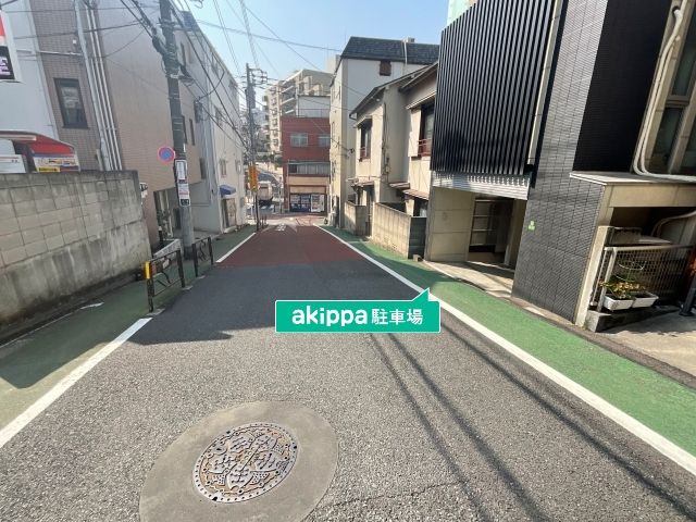 本郷5-5-11駐車場※車高175cm以上不可の駐車場写真