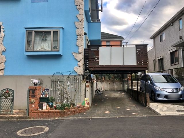 神奈川県川崎市多摩区寺尾台1丁目15-6駐車場の駐車場写真