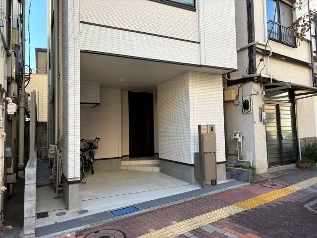 [817bf]中央4丁目31▽個宅アキッパ駐車場の駐車場写真