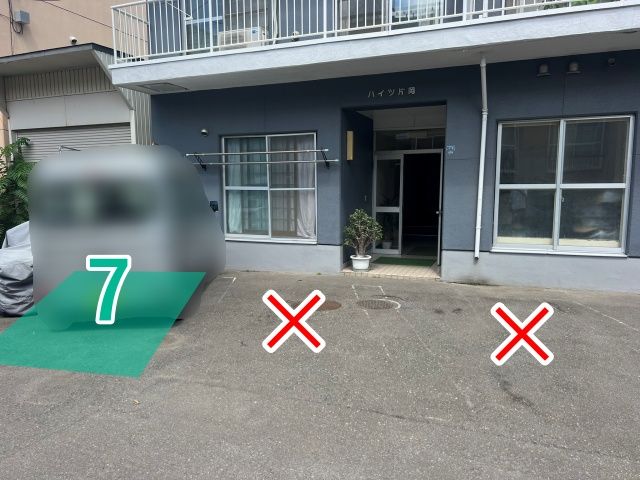 【前向き駐車必須】ハイツ片岡☆アキッパ駐車場【08:30～18:00】の駐車場写真