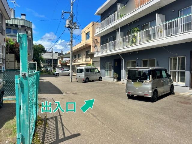 【前向き駐車必須】ハイツ片岡☆アキッパ駐車場【08:30～18:00】の駐車場写真