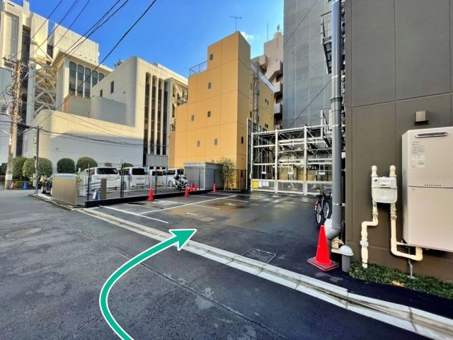 駐車場周辺②