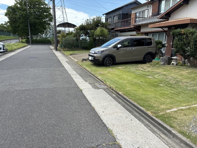 春田野1丁目3304駐車場の駐車場写真