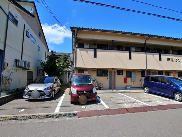 田井ハウス【A049】の駐車場写真