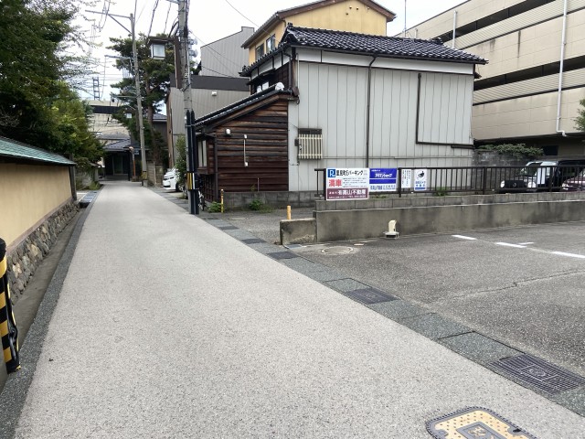 里見町駐車場の駐車場写真
