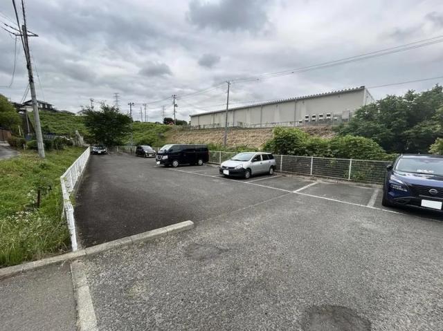 レオパレスさくら駐車場【27359】の駐車場写真