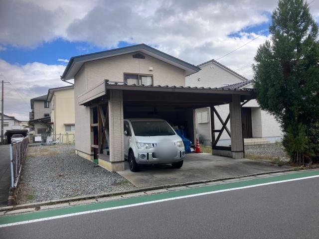 稲葉2-4駐車場の駐車場写真