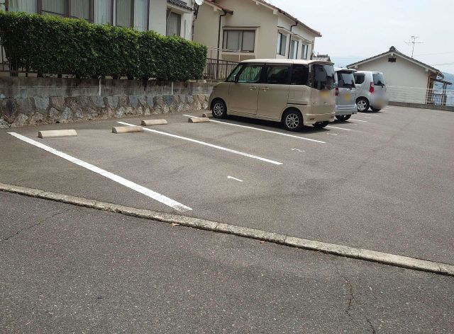 駐車場写真2