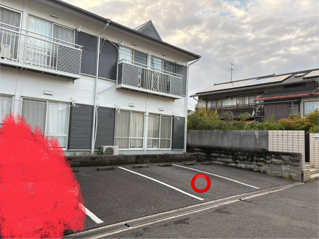 芳泉4丁目8-17駐車場の駐車場写真