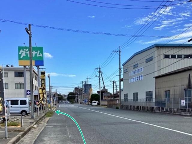 ダイナム山口宇部港町店 駐車場の駐車場写真