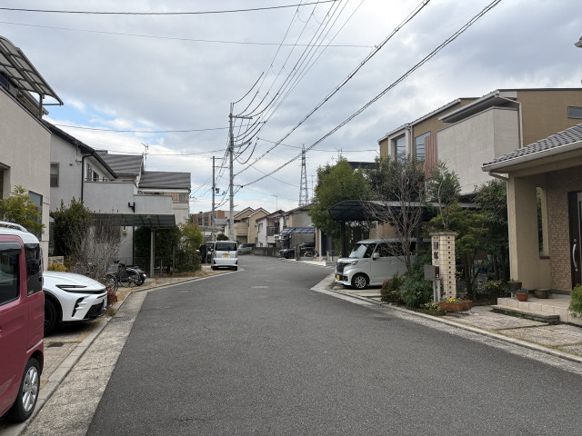 ニトリモール枚方近郊（ぽえむ南橋バス停近隣）の駐車場写真