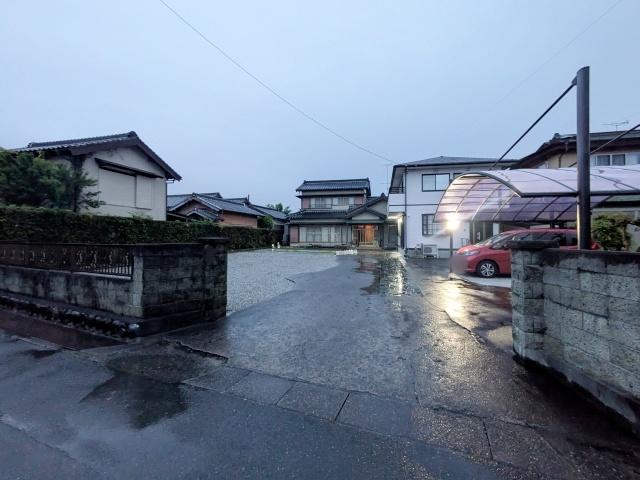 西貝塚1853 アキッパ駐車場の駐車場写真