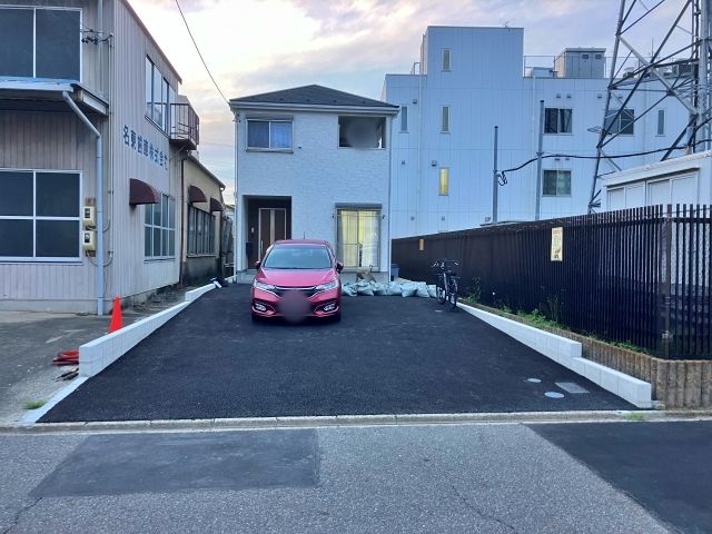 [860c4]弥次ヱ町4丁目 個宅アキッパ駐車場の駐車場写真