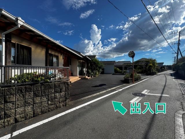 御代志1665-47駐車場の駐車場写真