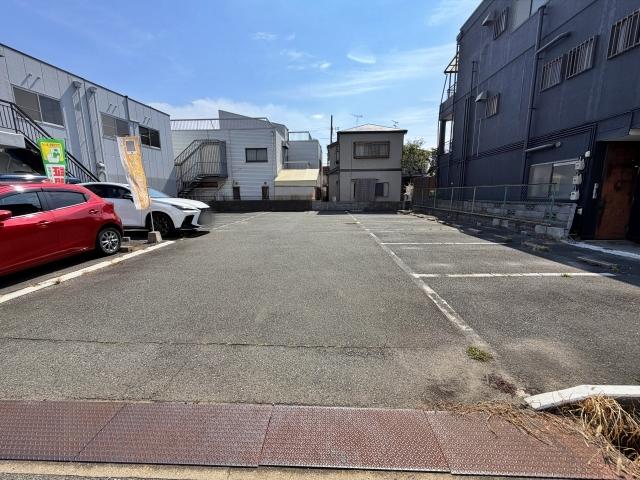 新在家駐車場の駐車場写真