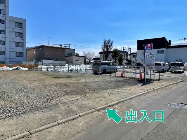 豊平区平岸6条14駐車場の駐車場写真