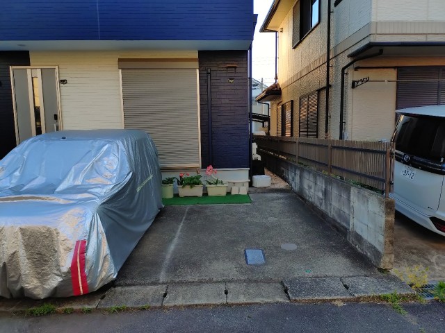 東京都八王子市清川町8-18の駐車場写真
