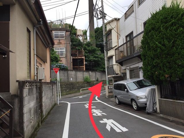 突き当たりを右折