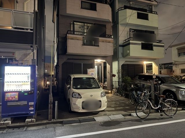 高島平9丁目47 英語塾KJ☆アキッパ駐車場の駐車場写真