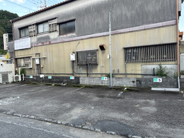 籠上6-27駐車場の駐車場写真