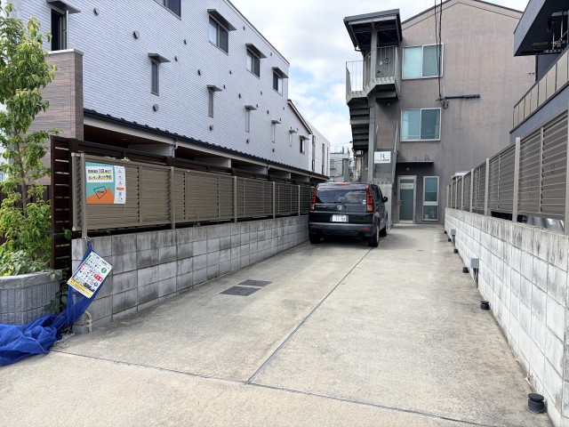 アップリンクス駐車場の駐車場写真