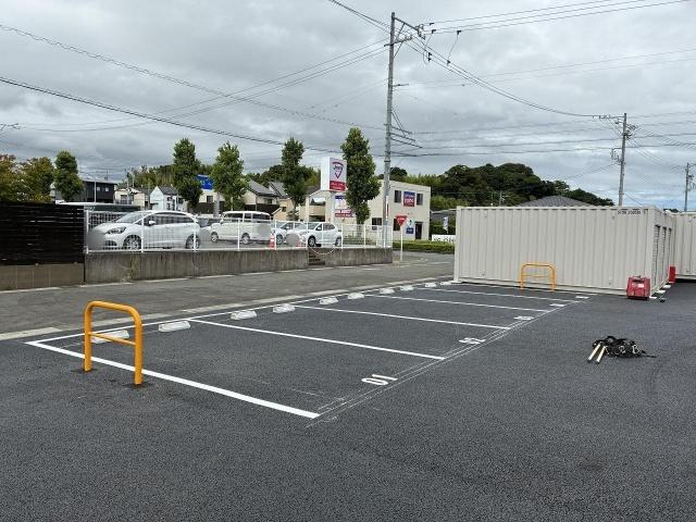 ストレージ王 浜松志都呂トランクルーム月極駐車場の駐車場写真
