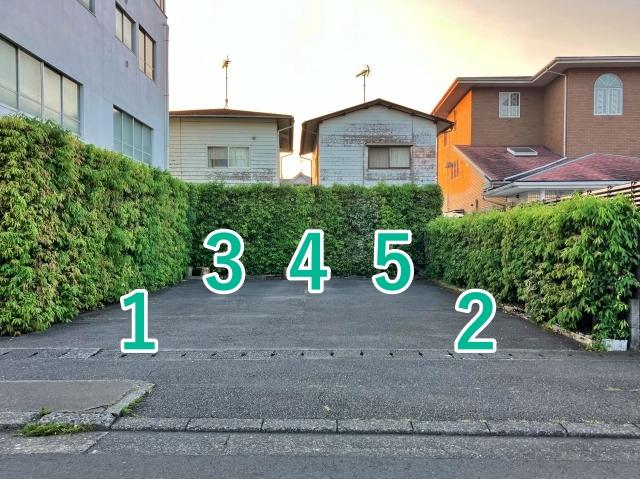 [8bcf2]東新田1丁目14 アキッパ駐車場の駐車場写真