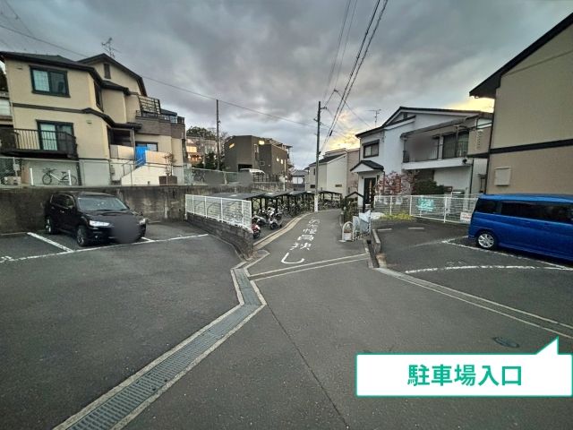 北中振1丁目22-9 グリーン・バレーB棟?アキッパ駐車場の写真