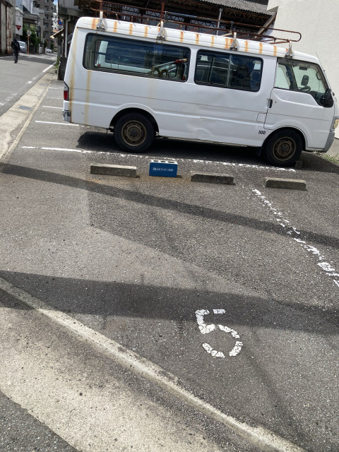 BLUECATINN駐車場の駐車場写真