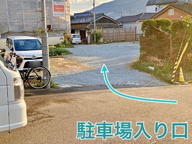 生駒市小明町424-7駐車場【313】の駐車場写真