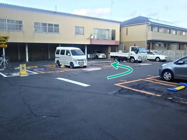 八尾市陽光園2丁目4 キングモータープール【21】の駐車場写真