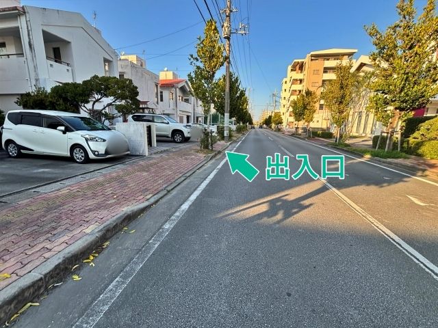 比屋根2-9-14駐車場の駐車場写真