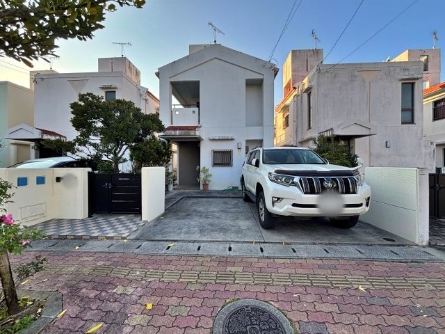 比屋根2-9-14駐車場の駐車場写真