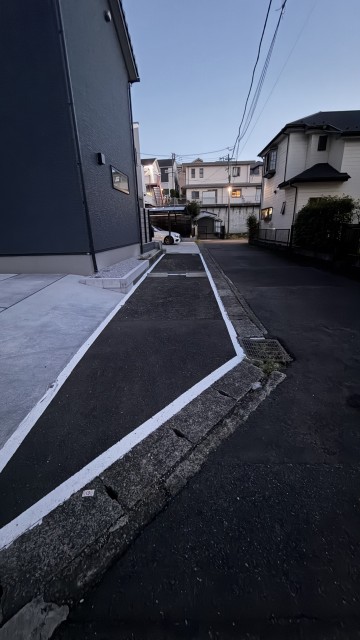 日野2丁目47-23駐車場の駐車場写真