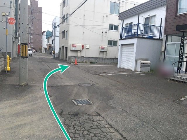 駐車場周辺(反対側)