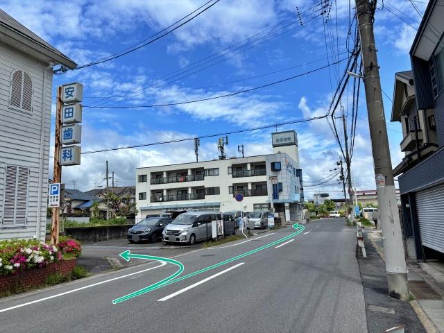 秋篠タウンハイツ駐車場の駐車場写真
