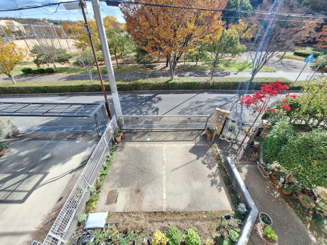 井吹台西公園駐車場の駐車場写真