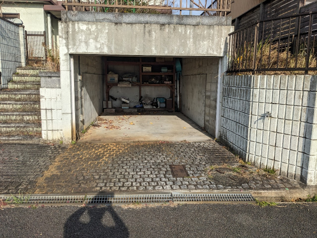 《バス停目の前》三滝台駐車場の駐車場写真