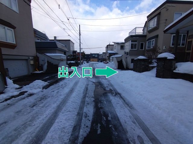 豊平区西岡1条6丁目4-24駐車場の駐車場写真