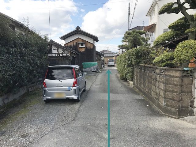 【道順3】直進してください。