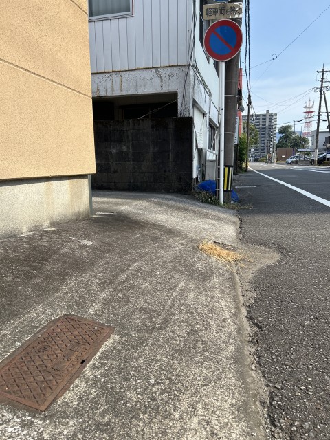 宮崎県延岡市高千穂通の駐車場写真