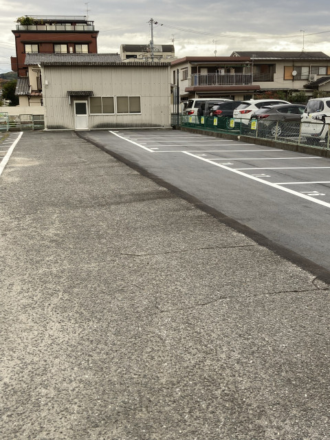 高柳東町57-1駐車場②（軽）の駐車場写真